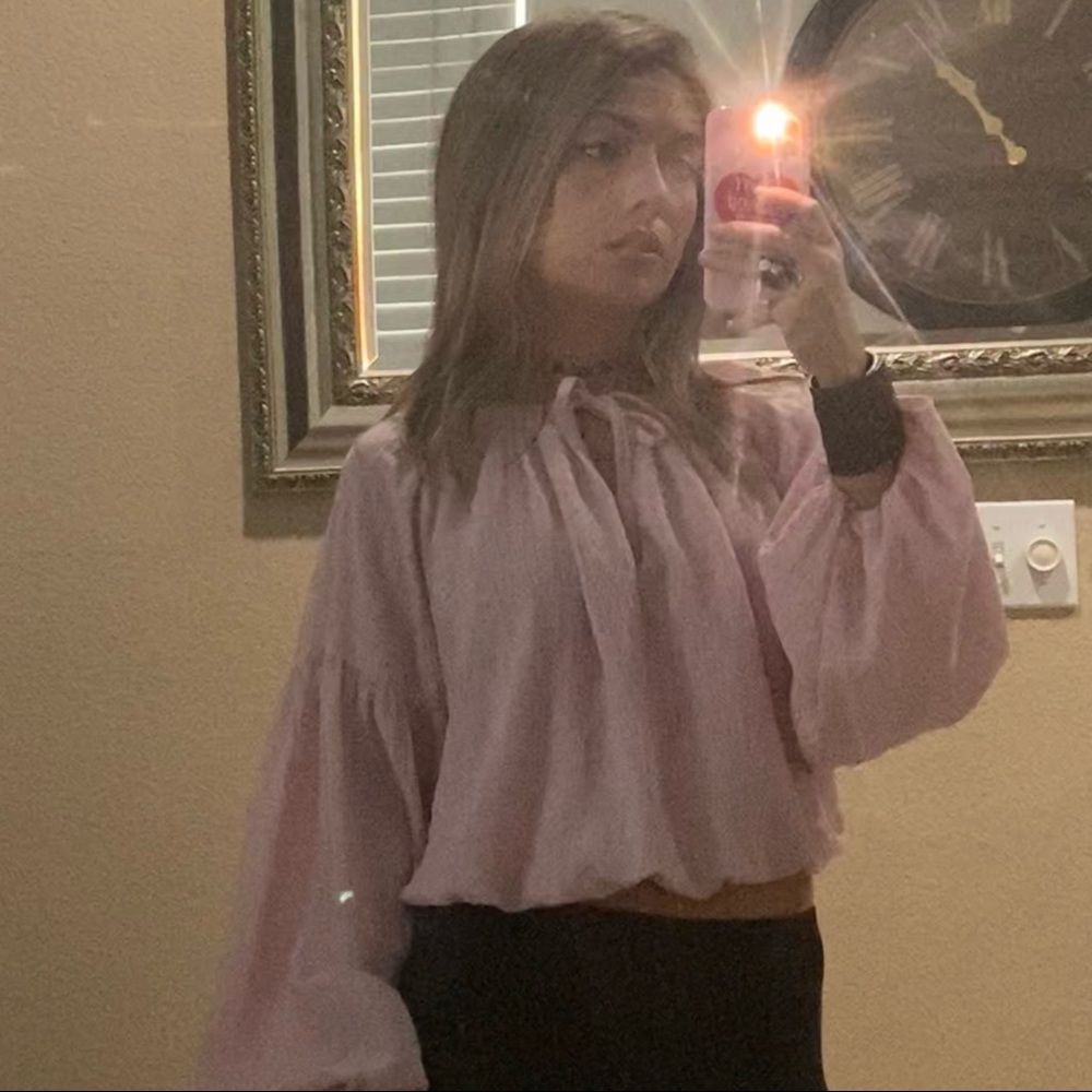 RARE Pink Blouse - Picture 4 of 4